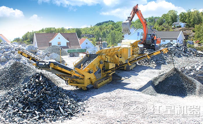 履帶式制砂現(xiàn)場 履帶式制砂現(xiàn)場