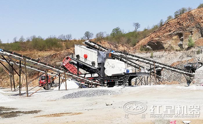 輪胎式移動(dòng)制砂機(jī)工作現(xiàn)場(chǎng) 輪胎式移動(dòng)制砂機(jī)工作現(xiàn)場(chǎng)