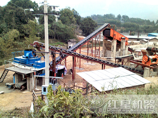 礦用制砂機(jī)生產(chǎn)線(xiàn)現(xiàn)場(chǎng)