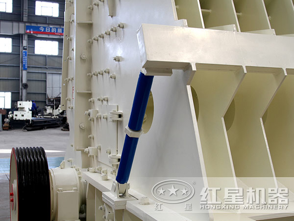 想要高產(chǎn)穩(wěn)產(chǎn)優(yōu)產(chǎn)——選擇反擊式破碎機，演繹一出破碎好戲