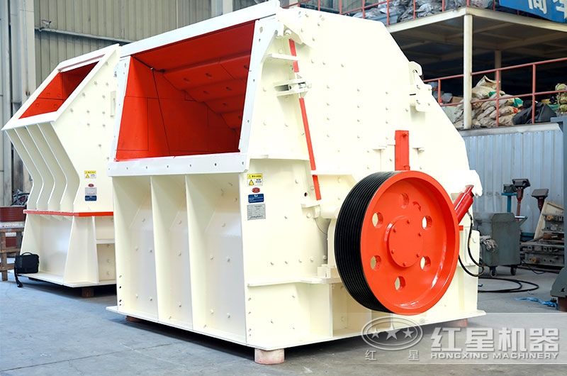 CI反擊式破石機(jī) CI反擊式破石機(jī)