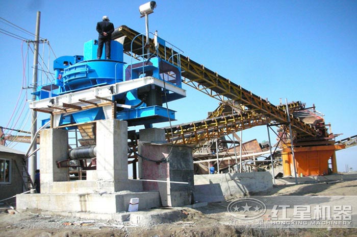 碎沙機(jī)生產(chǎn)線現(xiàn)場(chǎng)實(shí)拍 碎沙機(jī)生產(chǎn)線現(xiàn)場(chǎng)實(shí)拍