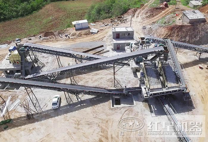 全自動(dòng)打砂生產(chǎn)線現(xiàn)場(chǎng)幾不可見人 全自動(dòng)打砂生產(chǎn)線現(xiàn)場(chǎng)幾不可見人