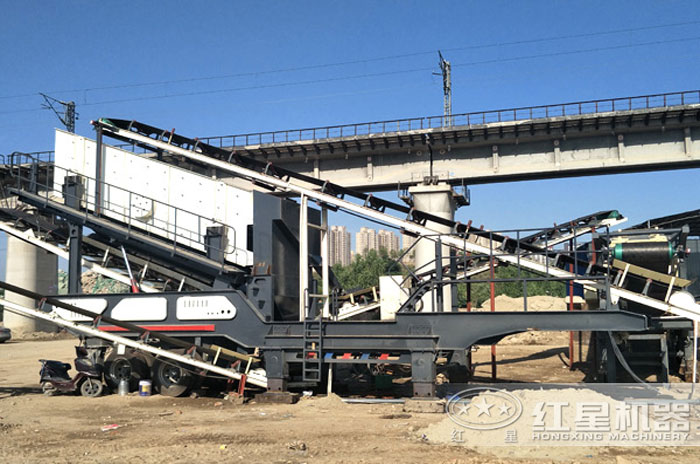 振動(dòng)篩沙機(jī)還是可移動(dòng)的好，流動(dòng)作業(yè)隨時(shí)轉(zhuǎn)場(chǎng)