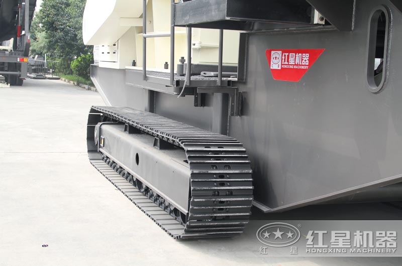 履帶細(xì)節(jié)實(shí)拍 履帶細(xì)節(jié)實(shí)拍