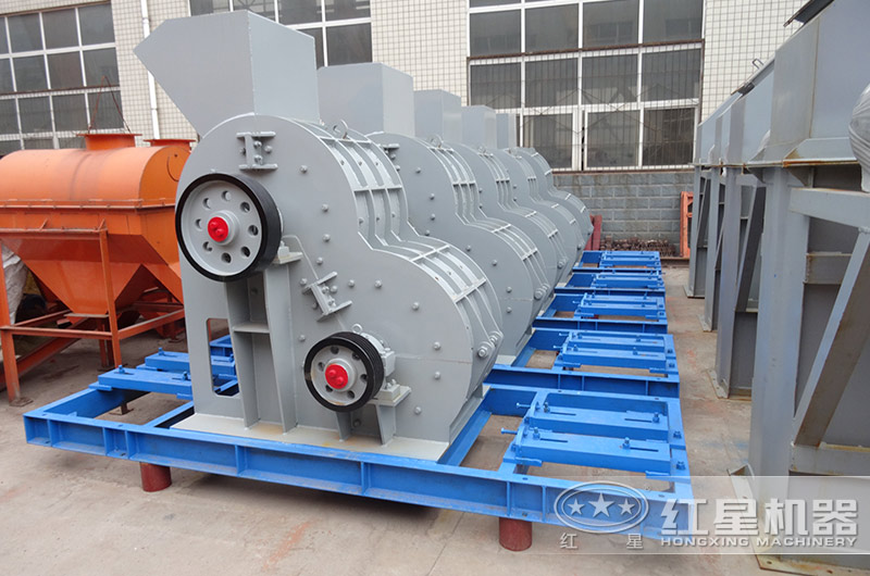 雙級粉碎機(jī)外觀實(shí)景 雙級粉碎機(jī)外觀實(shí)景