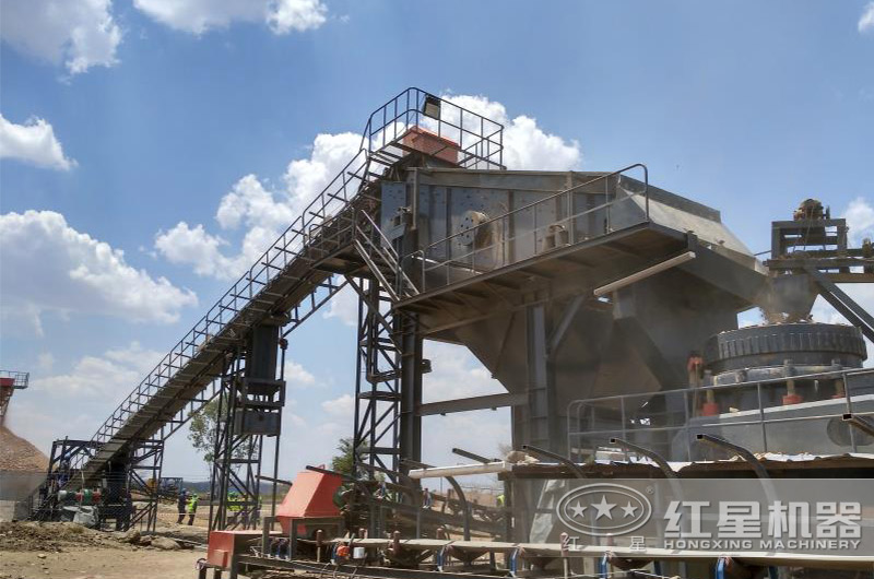 山皮石破碎、制沙生產(chǎn)作業(yè)現(xiàn)場