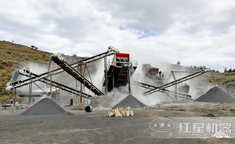 移動(dòng)制砂機(jī)現(xiàn)場實(shí)拍 移動(dòng)制砂機(jī)現(xiàn)場實(shí)拍