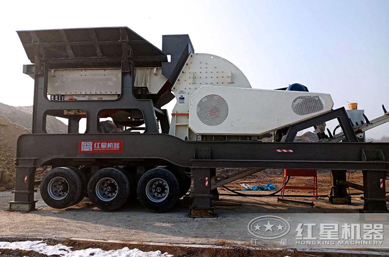 紅星移動(dòng)式錘破制沙機(jī)安裝現(xiàn)場(chǎng) 紅星移動(dòng)式錘破制沙機(jī)安裝現(xiàn)場(chǎng)
