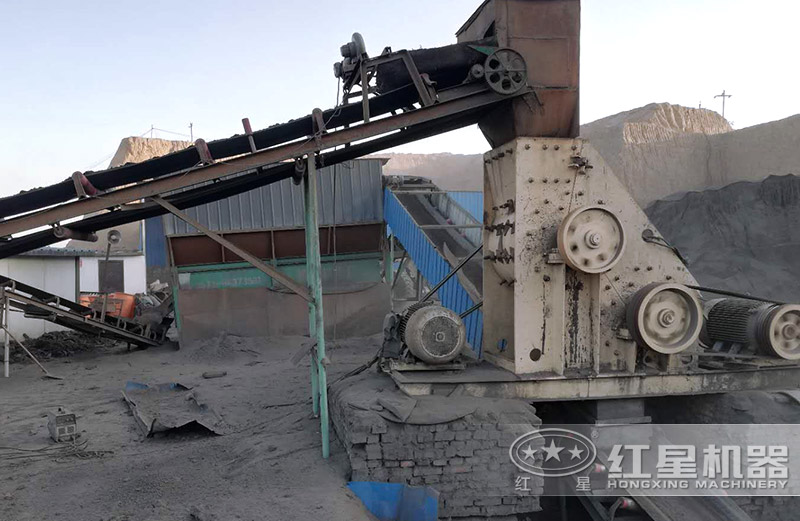 雙級破碎機(jī)輕松破碎濕料！設(shè)備型號參數(shù)介紹