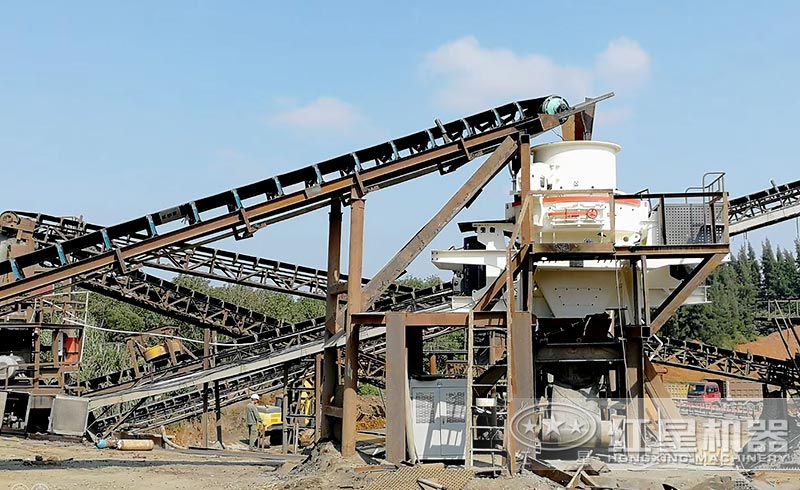 客戶來廠咨詢：想購買日產(chǎn)1000噸的制砂機，有推薦的型號嗎？