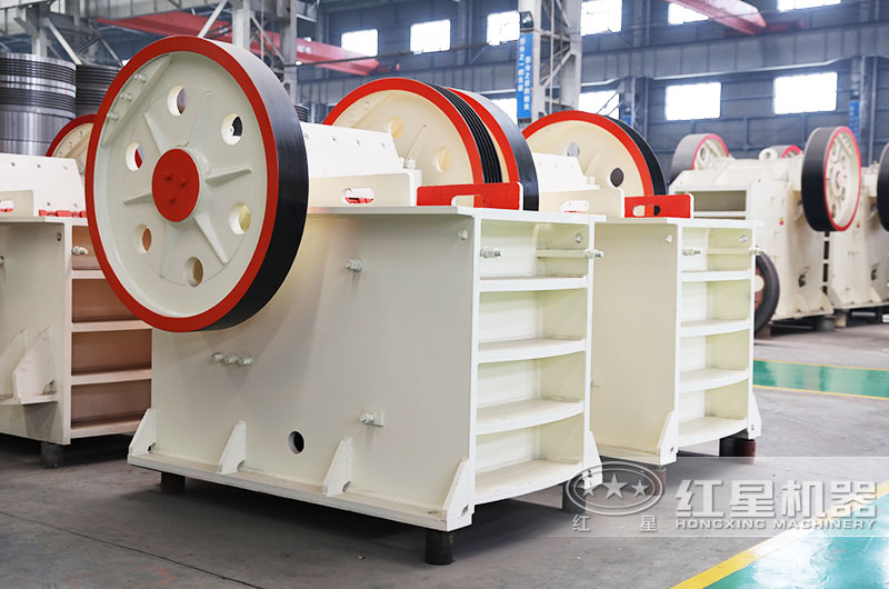 912顎式破石機(jī)產(chǎn)量是多少？一臺(tái)價(jià)格多少錢？