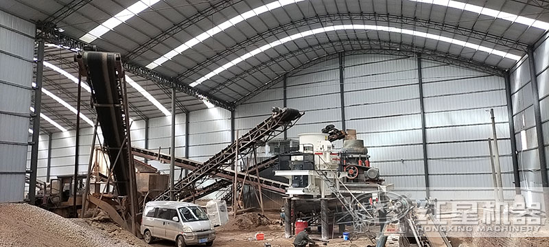 碎沙機(jī)設(shè)備多少錢一套，一天能生產(chǎn)多少？