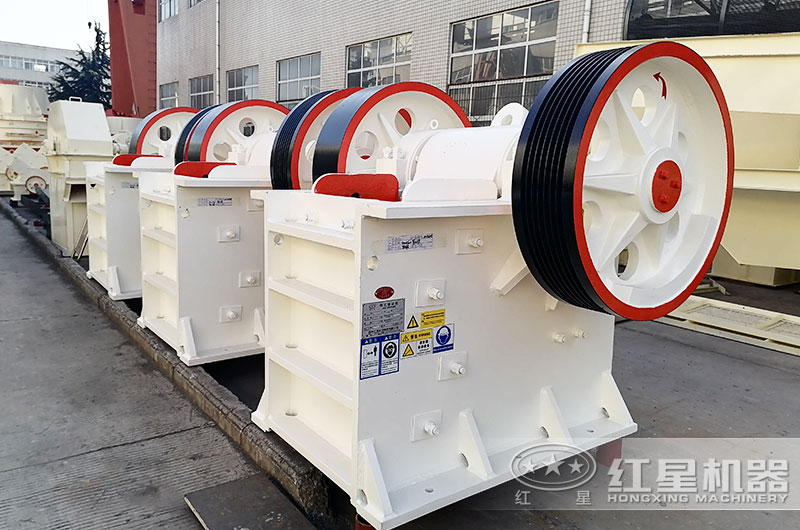 小型顎式碎石機(jī)圖片 小型顎式碎石機(jī)圖片