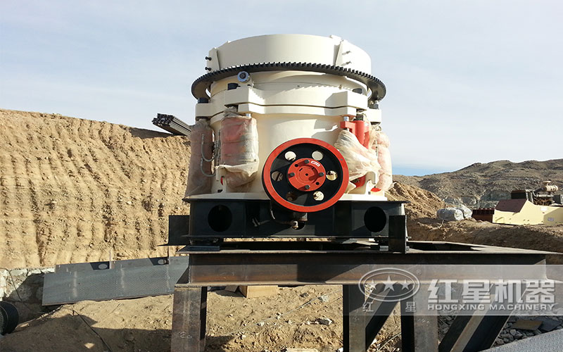 hp300圓錐破碎機每小時產(chǎn)多少噸？多少錢一臺？